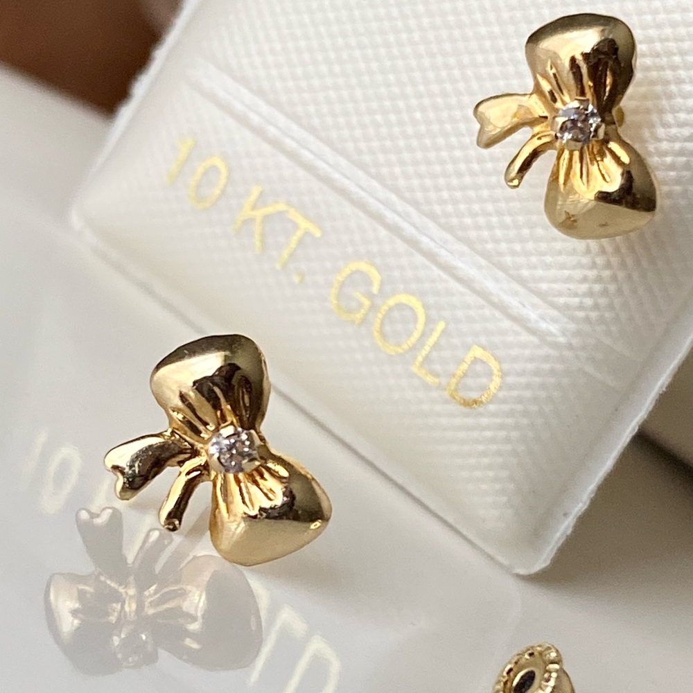 10KT Gold Floral Bow Stud Earrings with Center CZ